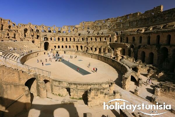 amphitheatre tunisia holiday